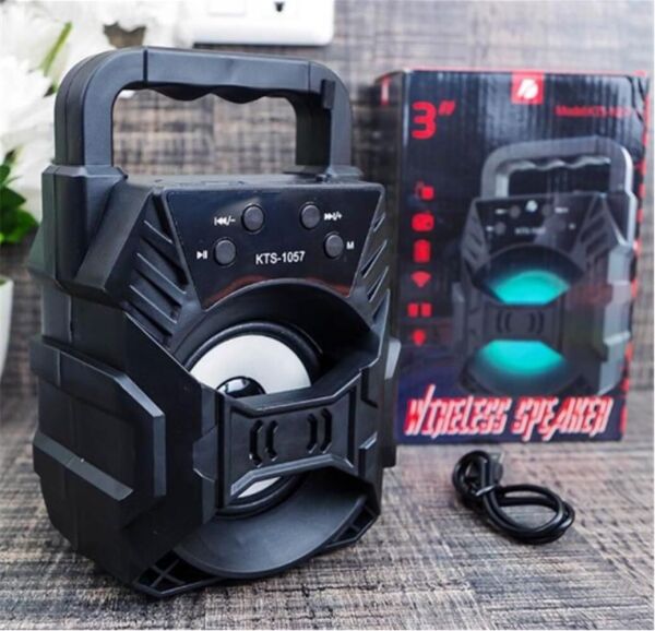 KTS 1057 Siyah Bluetooth M-sd-Usb RGB Ses Bombası Speaker