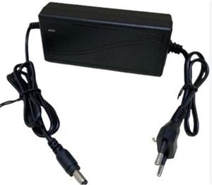 Expotech AD-1205 12V 5 Amper Plastik Adaptör