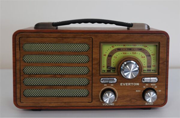 Everton Rt-755 Bluetooth Fm-Usb-Tf-Aux Şarjlı Nostaljik Radyo