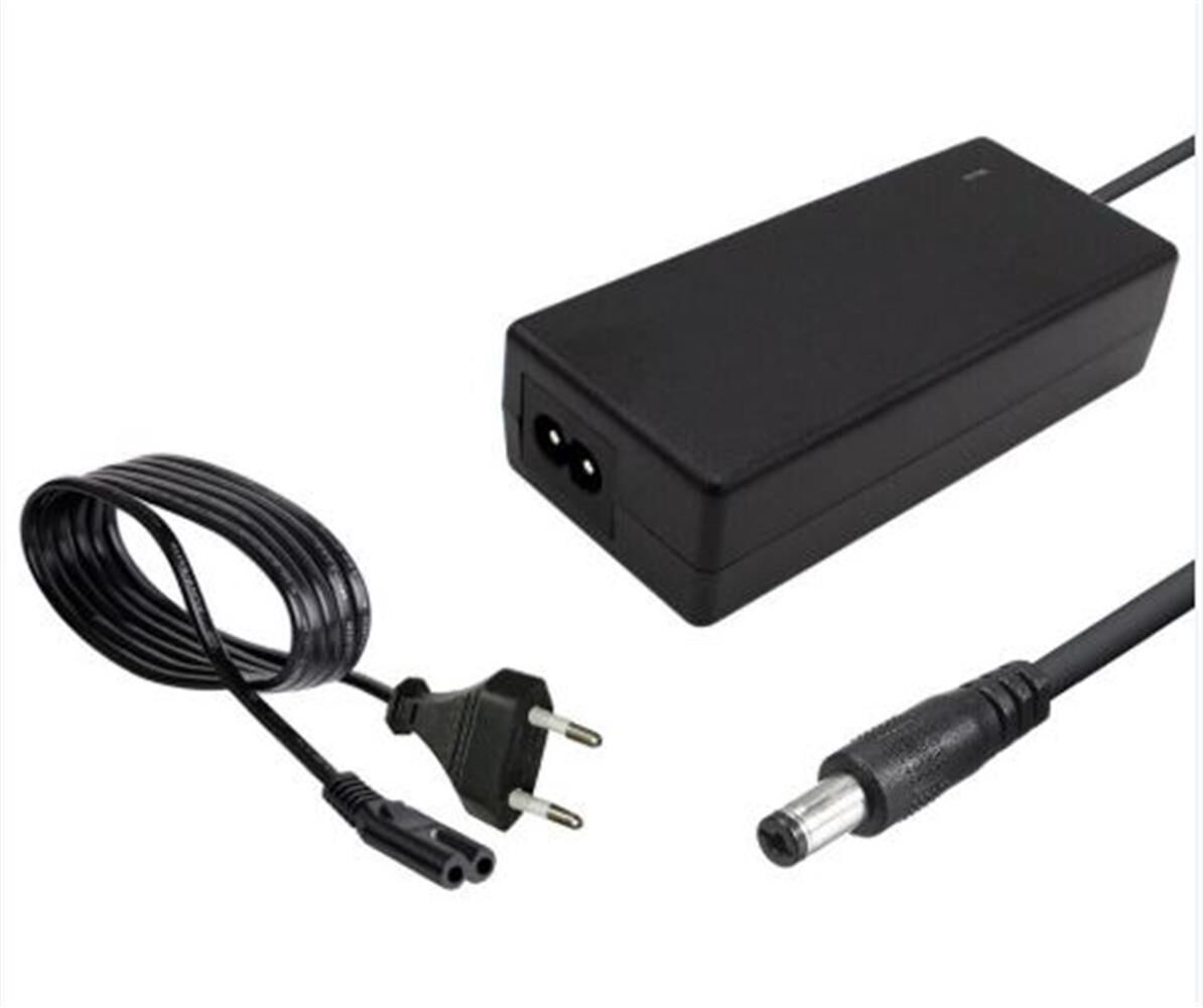 Novacom 12V 5A  Amper Plastik Adaptör